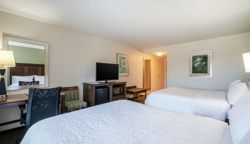 Two Queen Beds