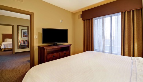 Suite, Multiple Beds, Accessible, Bathtub