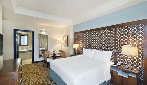 Room, 1 King Bed, City View