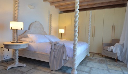 Villa, Sea View (Blue)