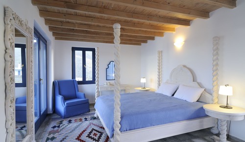 Honeymoon Suite, Sea View