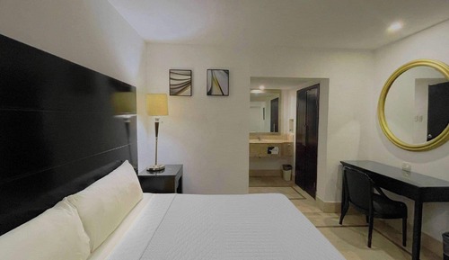 Suite, 1 King Bed with Sofa bed, Non Smoking