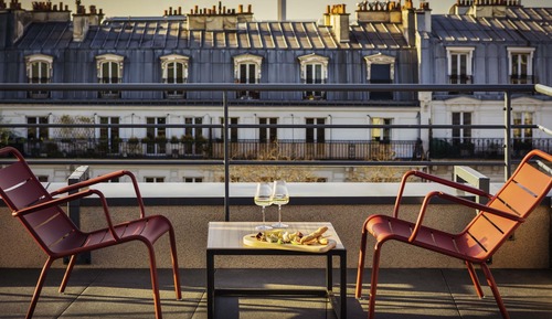 Superior Room, 1 Double Bed, Balcony (Paris rooftops view)