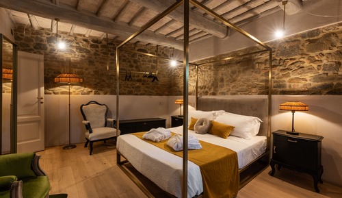 Classic Double Room, Garden View