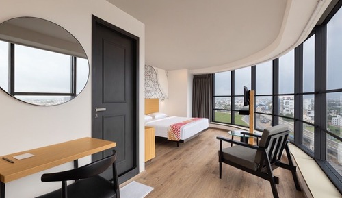 D-Luxe Room