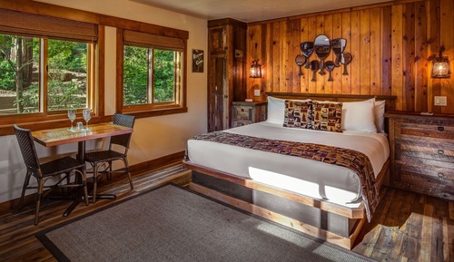Luxury Cabin, Ensuite (King Studio Cottage)
