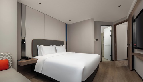 1 Bedroom Suite