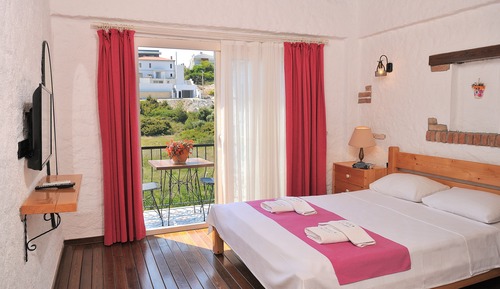 Deluxe Double Room, Non Smoking, Pool View