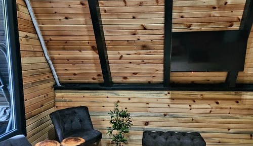 Deluxe Bungalow