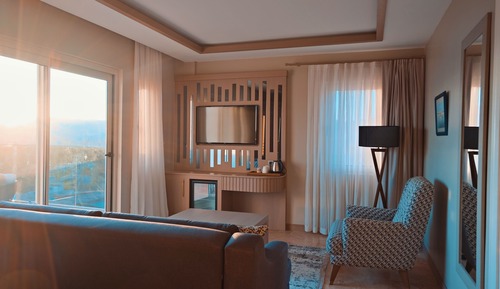 Luxury Suite