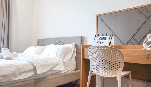 Design Condo, 3 Bedrooms, Balcony, City View