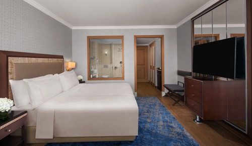 Superior Room, 1 King Bed, City View