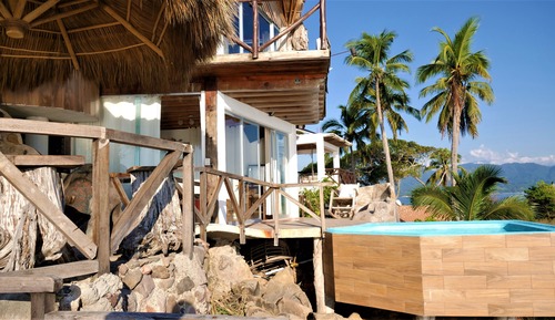 Premium Studio Suite, 1 King Bed, Private Pool, Oceanfront