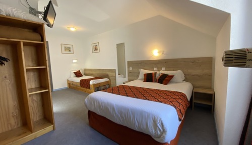 Comfort Triple Room