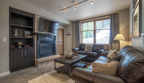 Condo, 2 Bedrooms