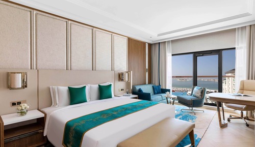 Luxury Palm Sea View Room King Bed with Sofa Bed