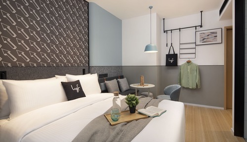 Room (One of a Kind)