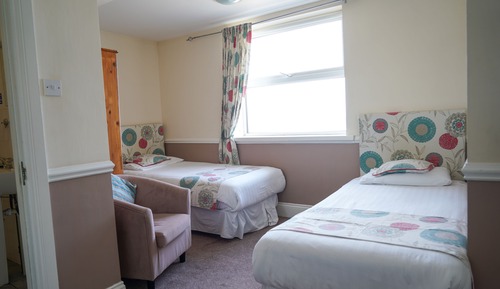 Twin Room, Ensuite