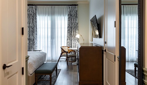 Room, 1 King Bed, Balcony (ADA)