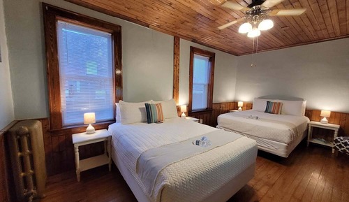 Quadruple Room, 2 Queen Beds