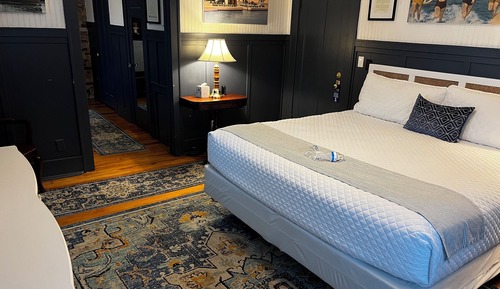 Suite, Multiple Beds
