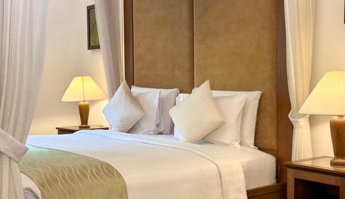 One Bedroom Sea View Suite