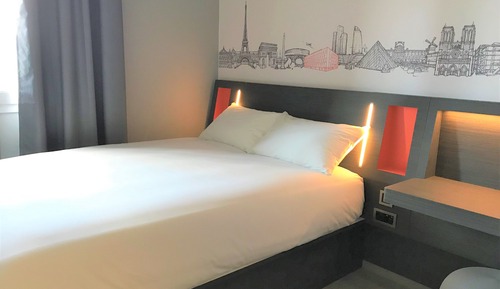 Double Room with Window