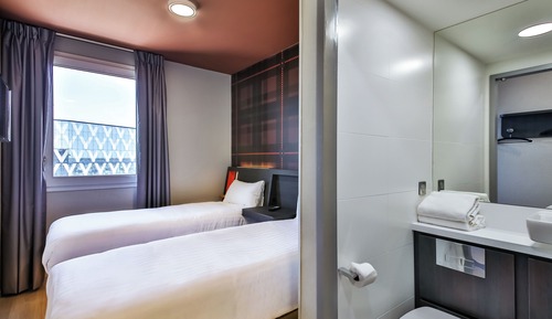 Twin Room with Window