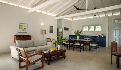 Twin Room - Lumi Villa (Adjacent to the Hotel)