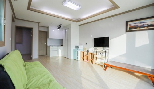 Room (Magnolia Garden (River View Mountain )