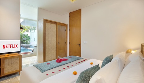 3 Bedroom Villa with Private Pool & Bathtub