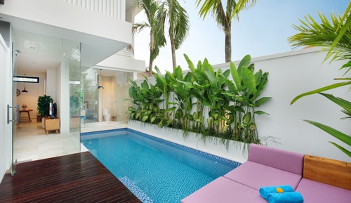 One Bedroom Villa with Private Pool & Bathtub