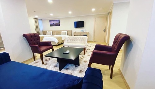 Grand Studio Suite