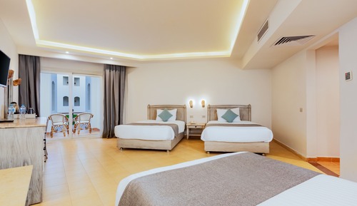 Mega Room