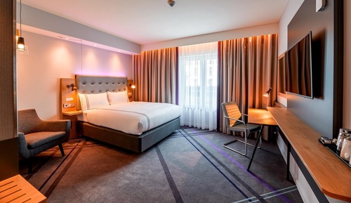 Double Room, Roll-in Shower