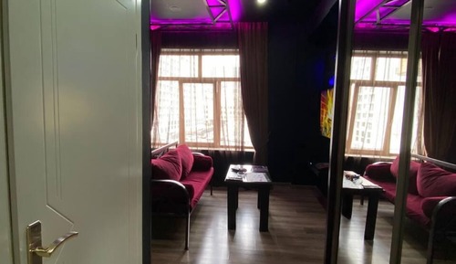 Signature Room