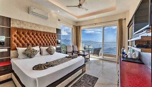 Premium Room, Balcony, Hill View