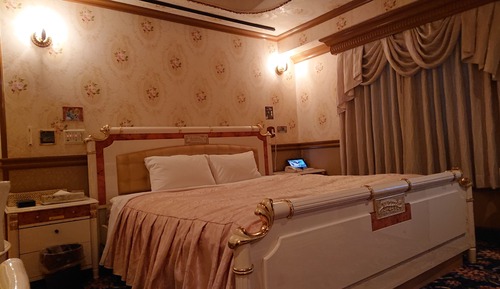 Double Room (A)