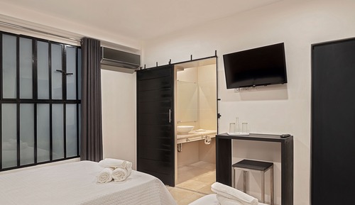 Elite Room