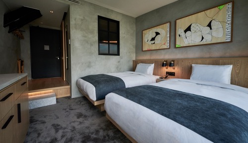 L09 Standard Twin Room