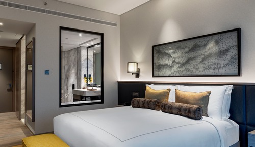 Superior Room, 1 King Bed, Golf View