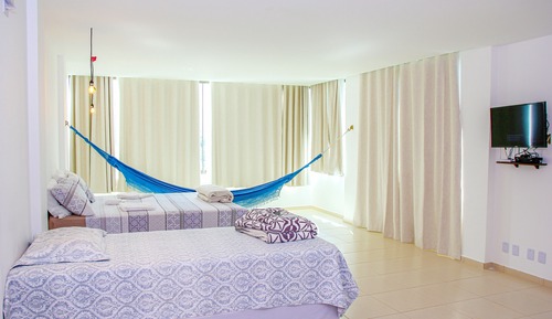 Quarto (Por do Sol e Montanhas) 214