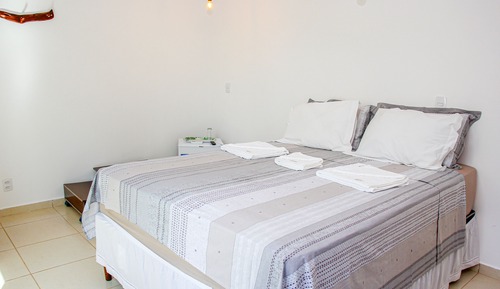 Suite com Cama Qeen Size 207