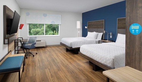 Room, 2 Queen Beds, Accessible (Mobility & Hearing, Roll-in Shower)