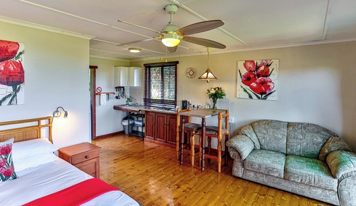 Cabin (Frangipani)