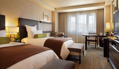 Classic Room, 2 Twin Beds, Balcony, Mountain View