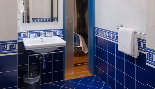 Castle View Suite