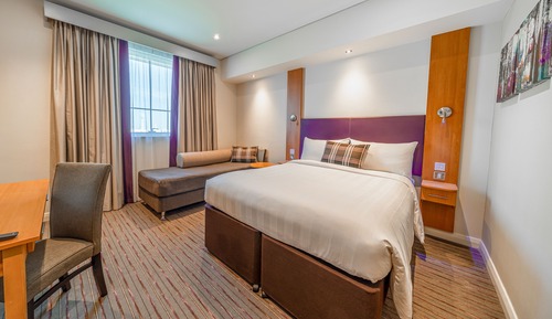 Double Room, Non Smoking (Free Shuttle to Metro 4x Daily)