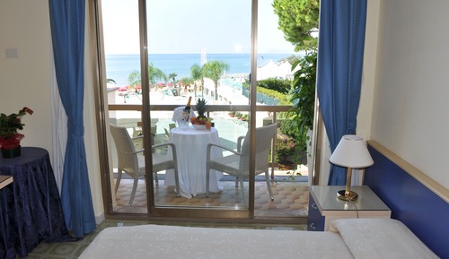Panoramic Suite