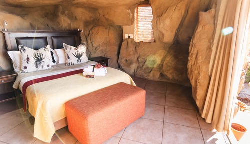 Suite (Cave)